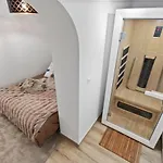 Renove Avec Sauna Prive 公寓